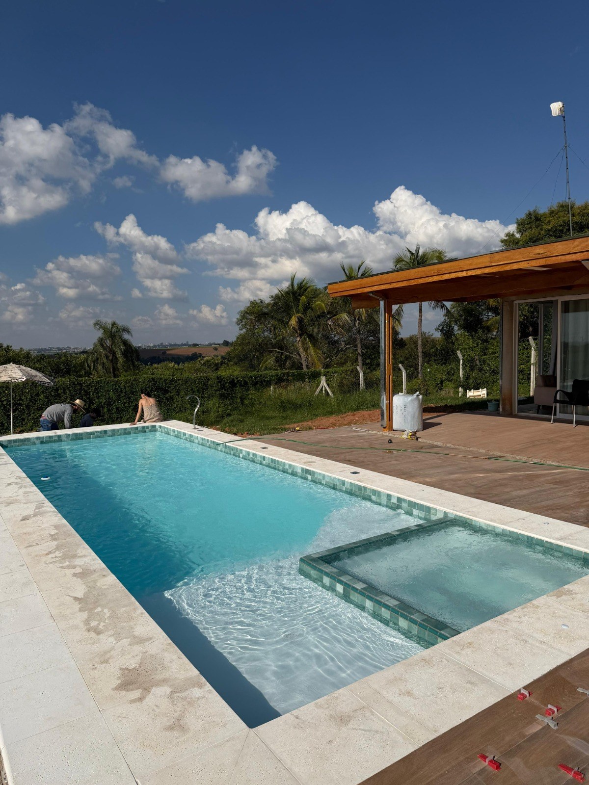 Modelo Piscina familiar moderna — Vitaly Piscinas