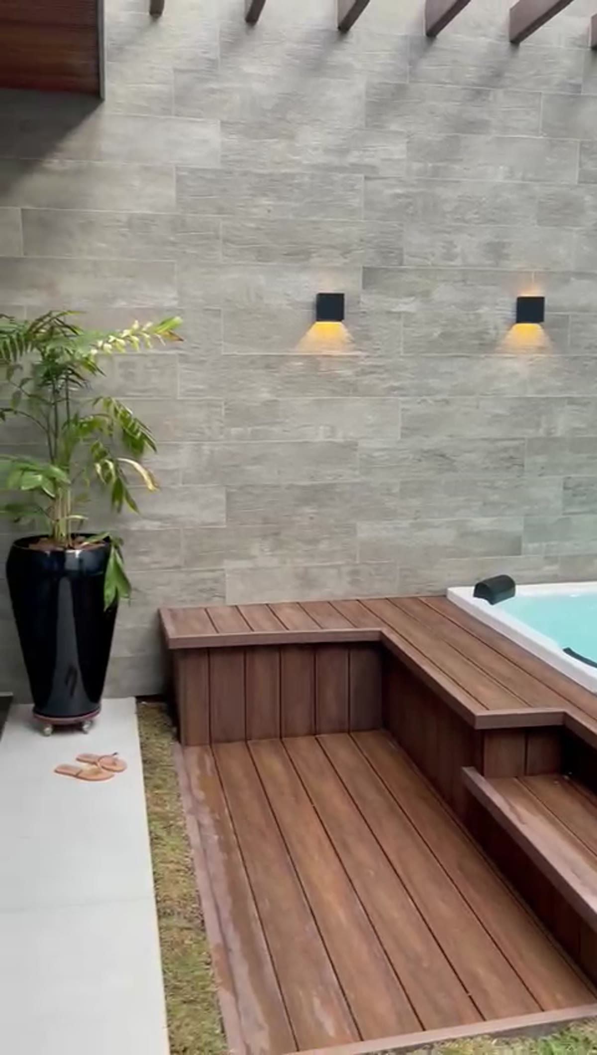Vídeo Vitaly — Spa e hidromassagem